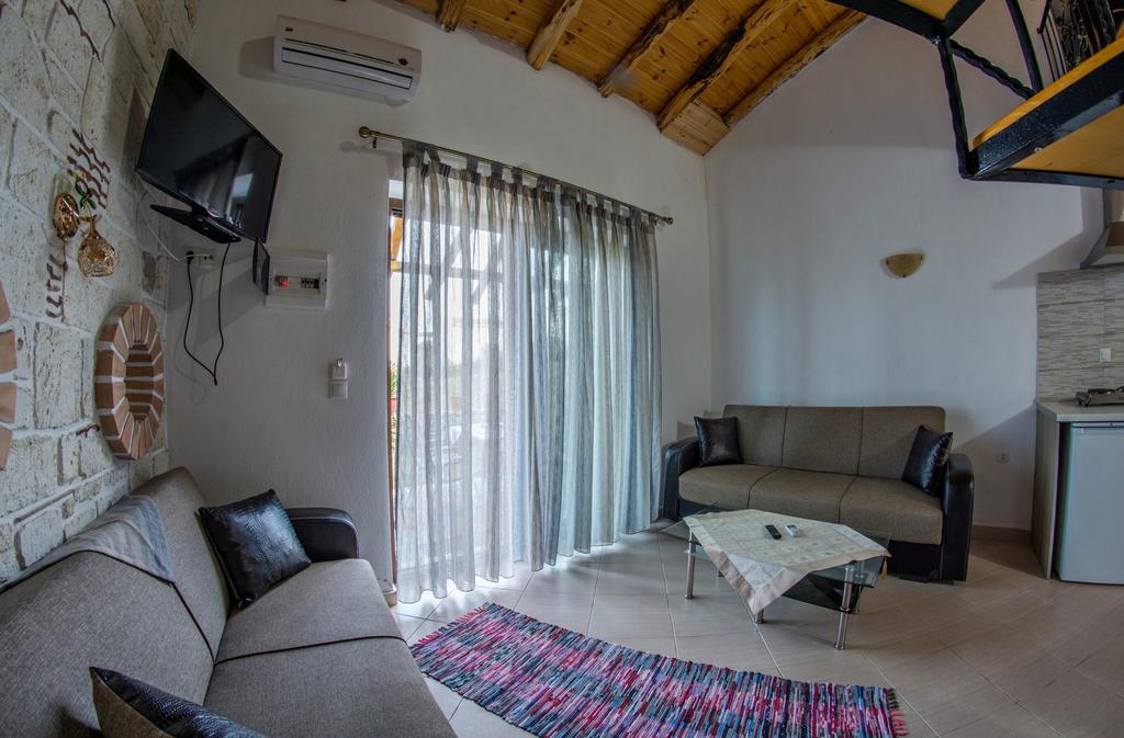 Theano Apartments Sarti Exterior foto